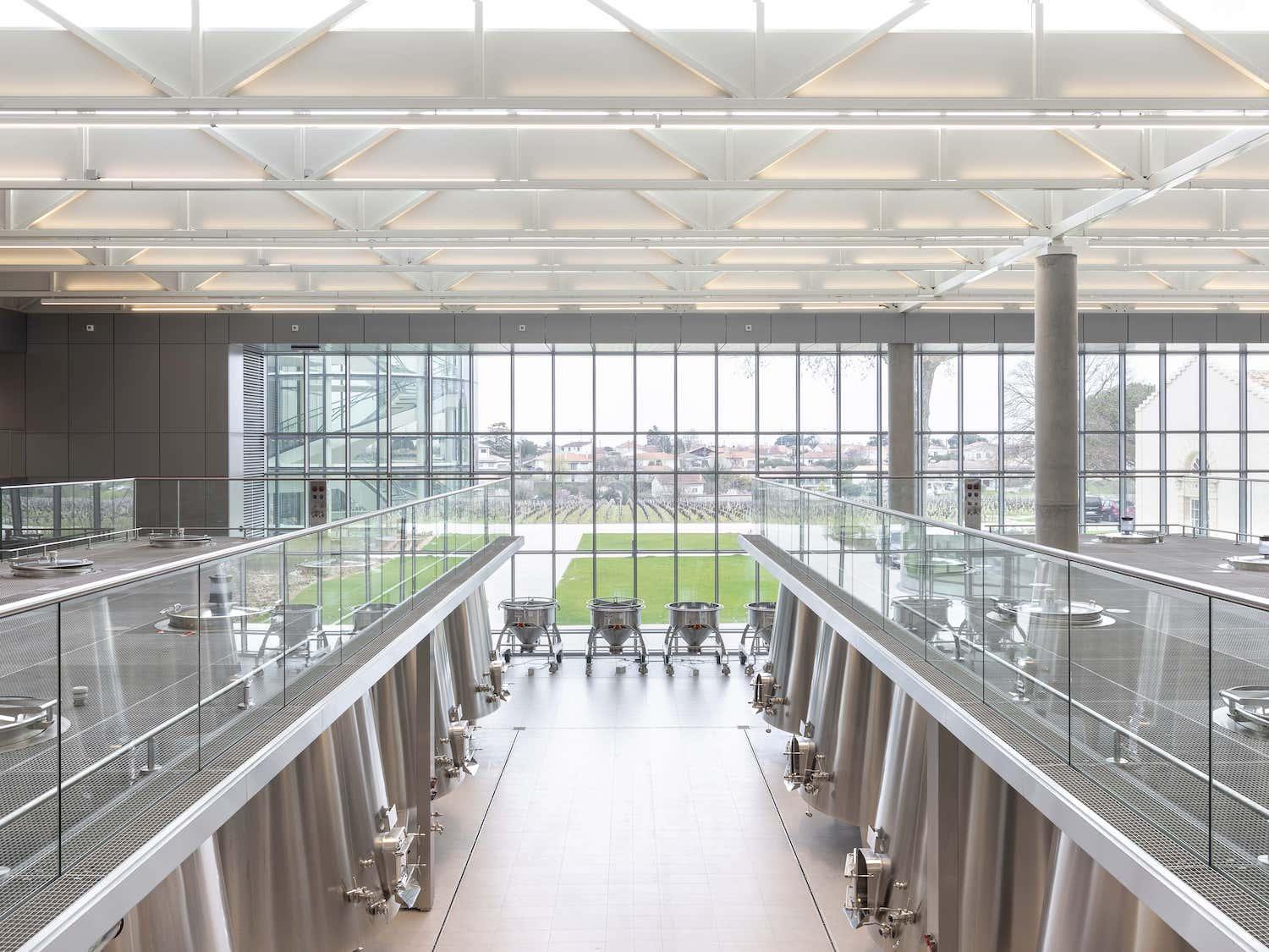 2009 Château Lynch-Bages - Angry Wine Merchant